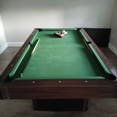 Pool table