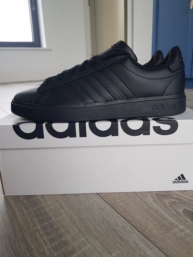 Mens Trainers UK Size 9