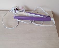 Hair straightener
