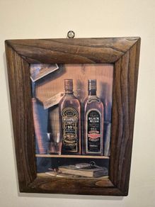 Set of framed pictures