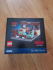 Lego Stranger Things 40891 WSQK Radio Station
