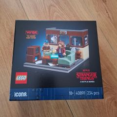 Lego Stranger Things 40891 WSQK Radio Station