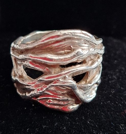 sterling silver ring size S/T