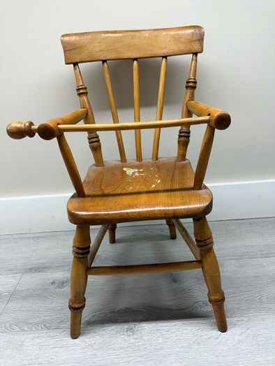 Child's wooden Chair