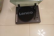 Lenco turntable ,with Bluetooth