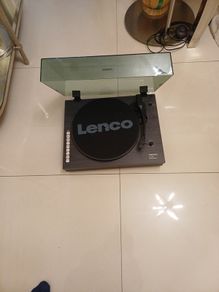 Lenco turntable ,with Bluetooth