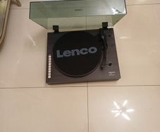 Lenco turntable ,with Bluetooth