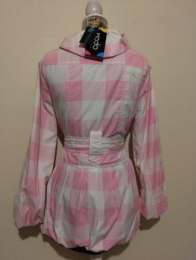 Beautiful pink & white Belted Coat, New With Tags