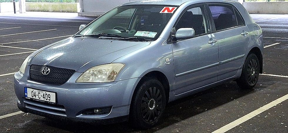 2004 Toyota Corolla - 1,500 ONO
