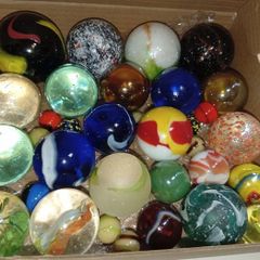 Collection Of Oversize And Regular size Playing Marbles Some Vintage Good Used Order