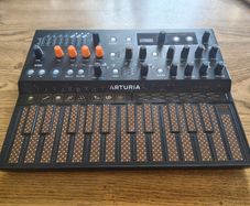 Arturia MicroFreak Stellar Special Edition + Thomann carrying case