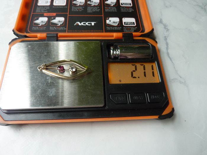 Modernist-style 9ct Gold Pendant, Pink and White Sapphire, London Hallmarked, Geometric Open Design