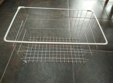 Storage tray