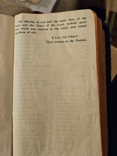 The Roman Missal published by Browne and Nolan Limited in Dublin. 1950 EDITION IN GOOD CONDITION.  SEE PHOTOS FOR SAME.