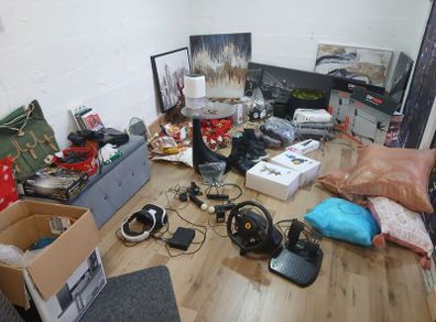 Large Carboot lot