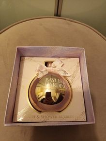 Bath and shower bubbles christmas bauble