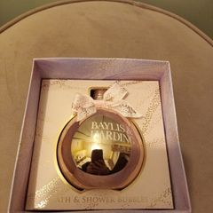 Bath and shower bubbles christmas bauble