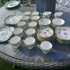 41 piece ABJ Grafton bone china Cheltenham tea set, 1940s, D18