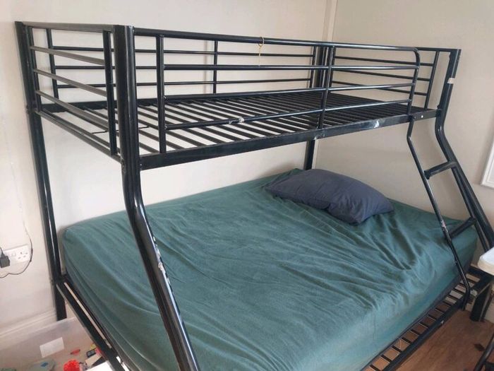 Bunk bed