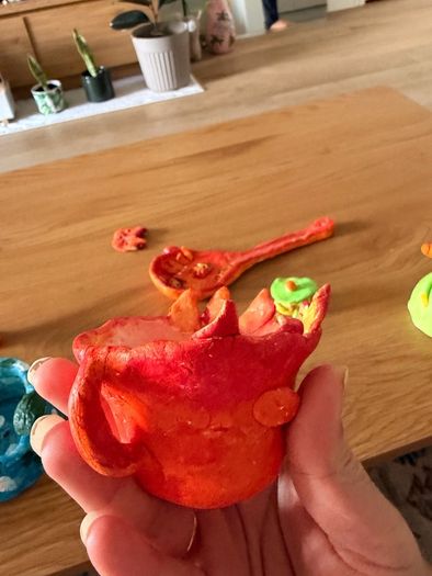 Clay Figures Mini whisk and milk container (Not for food only as decor)