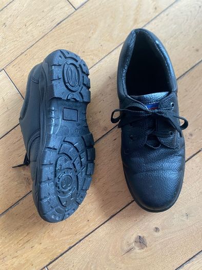 Work shoes