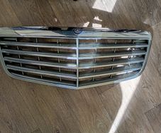 Mercedes E Class W211 Grill