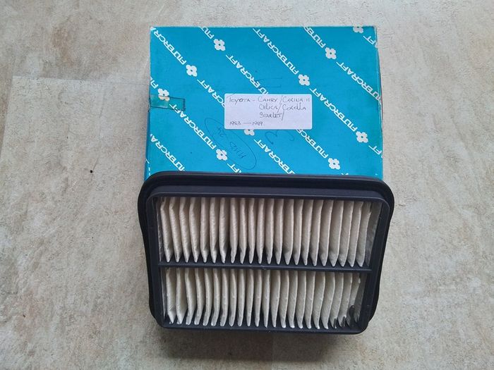 Toyota Corolla / Starlet Air Filter.