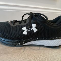 Under Armour Charged Escape 3 Running Shoes UK 9.5 Like New