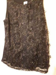 New black lace top no sleeves tag attached