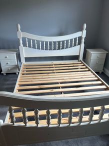 Bedroom suite