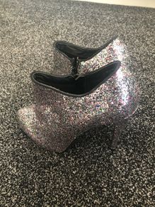 Ankle boots