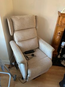 Electric Riser Chair