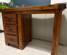Solid Wooden Desk Rustic Style with 3 Drawers