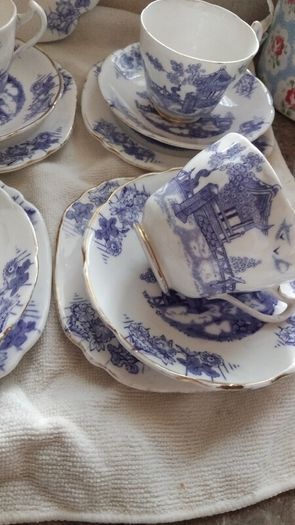 Bal Four Royal Crown Tea Set