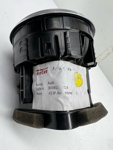 Audi A3 Sportback 8V Dashboard Vent Opening 8V0820901A 2014 A2l6b2s