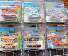 1/64 Hot Wheels Datsun 510 Wagon Lot x 6 , Plus Protectors