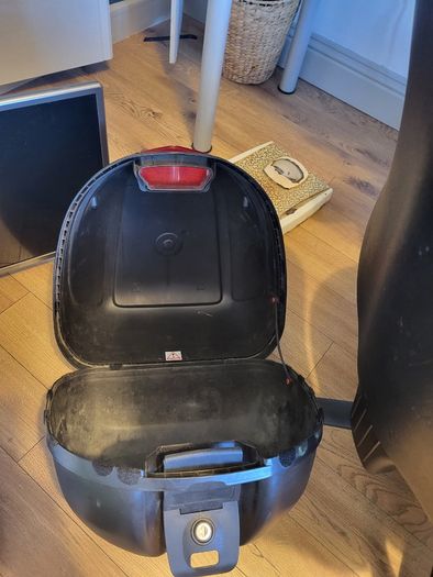 Deliveroo Started Bundle - Helmets, Backpack, Phone Mount and Cover