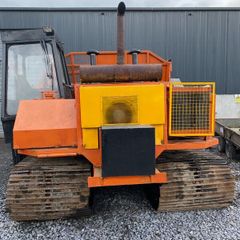 Difco turf hopper