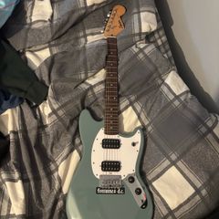 Squier Bullet Mustang