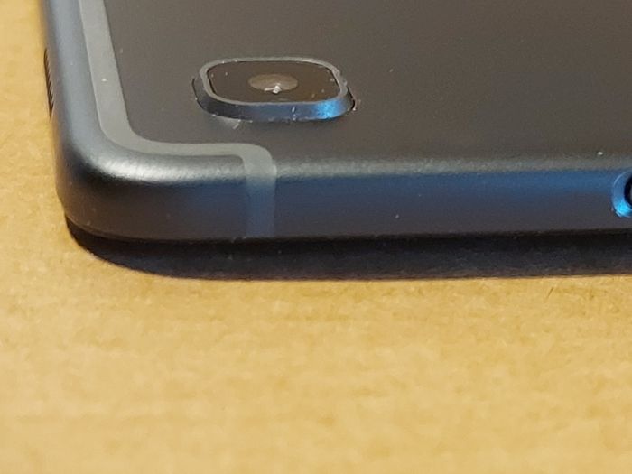 Samsung Galaxy Tab S5e. SM-T720, Crack on screen, Not powering on, for parts or repair