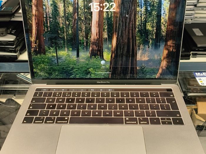 Touch Bar Apple MacBook Pro 13.3" i5 1.4Ghz 8GB RAM , 256GB SSD, A2159, 2019 Space Grey (Battery Cycle: 165)