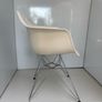 White office chair Image 7