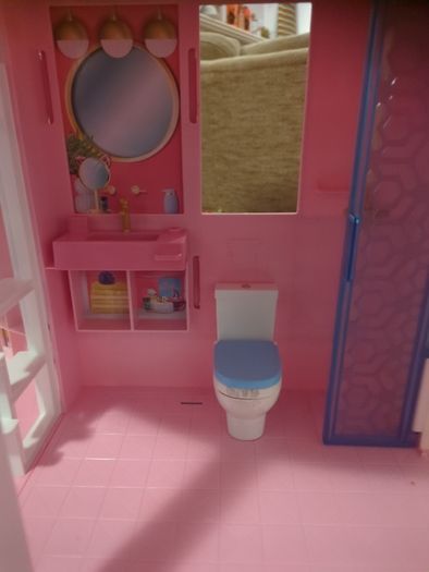 Barbie dreamhouse