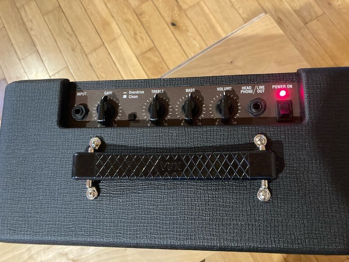 Vox pathfinder 10