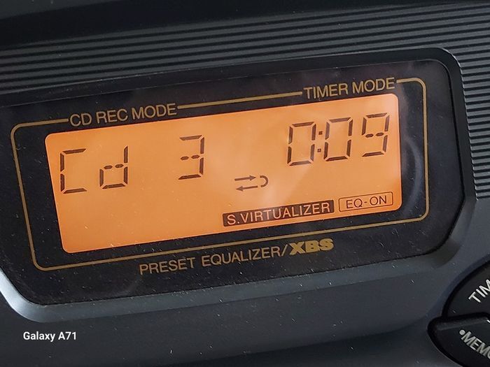 Panasonic RX-ED77 Stereo Boombox Ghetto Blaster With Motorised Cover, everything works perfect, Radio, CD and both Tape Decks, also CD Records, an