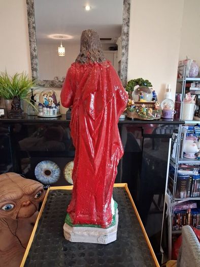 Stunning vintage hand-painted Sacred Heart of Jesus statue