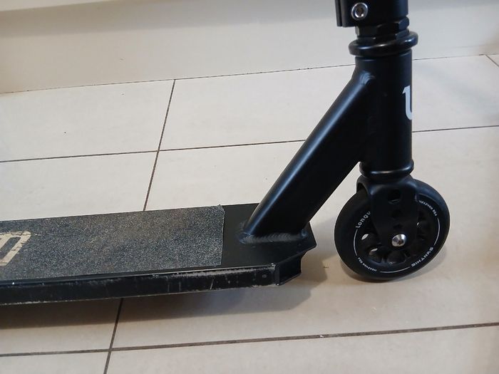 Pro Scooter + Full Protective Gear Set - Like New, Barely Used
