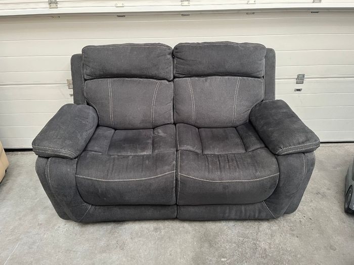 2 seater recliner