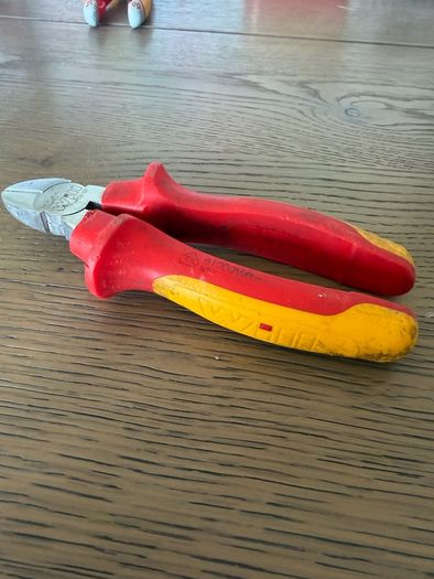 Will VDE Snips / Side cutters
