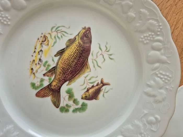 Vintage Bernadotte Thun Fish Plate Set 8 Plates